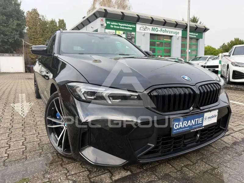2023 BMW 330