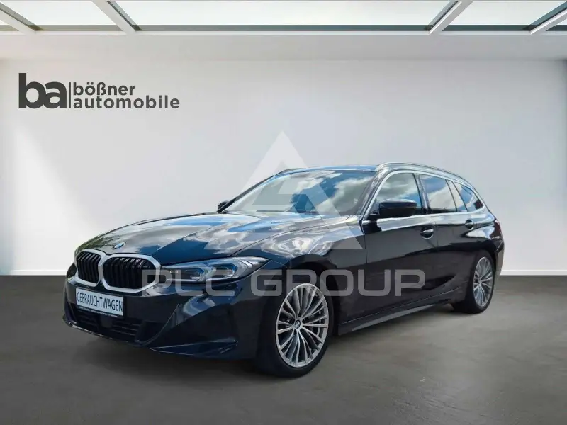 2023 BMW 330