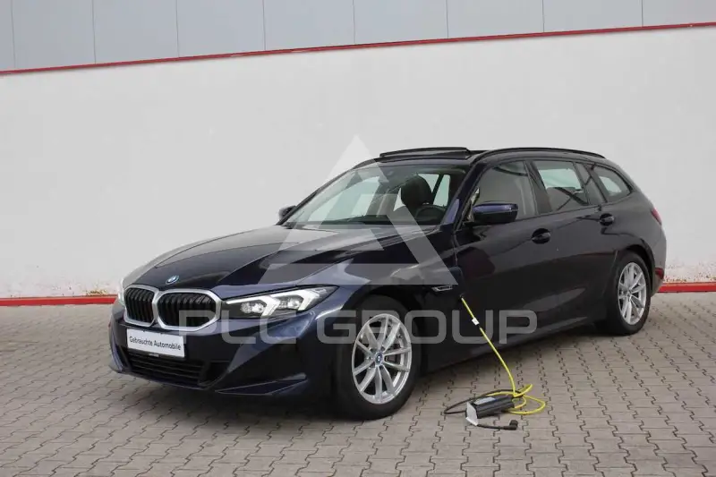 2023 BMW 330