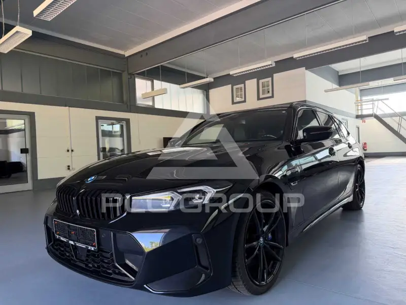 2023 BMW 330