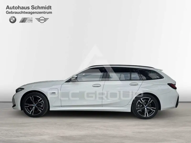2023 BMW 330