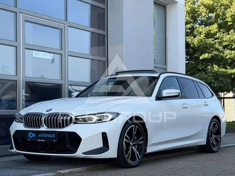 2023 BMW 330