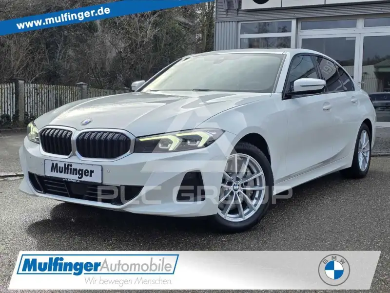 2023 BMW 330