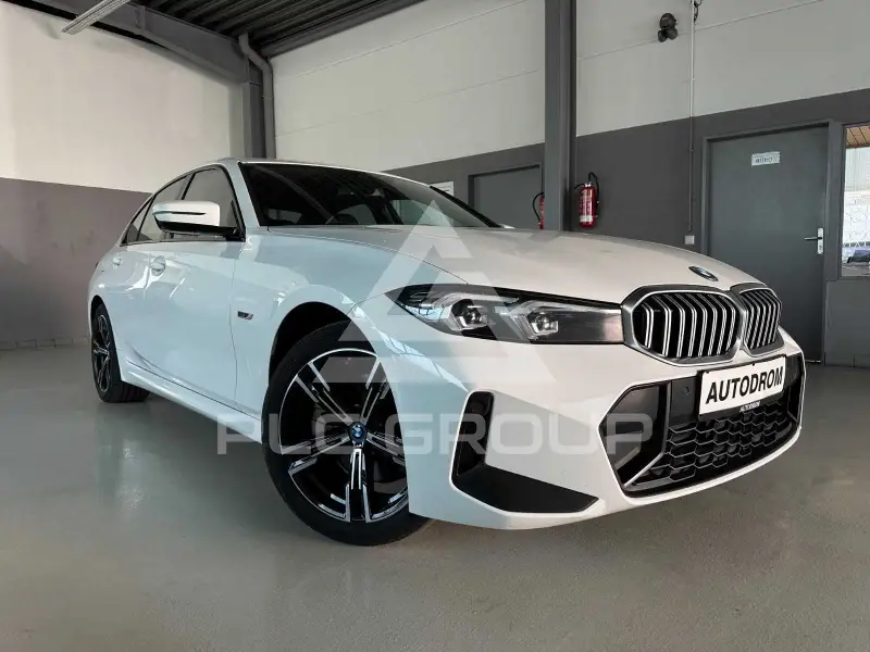 2023 BMW 330