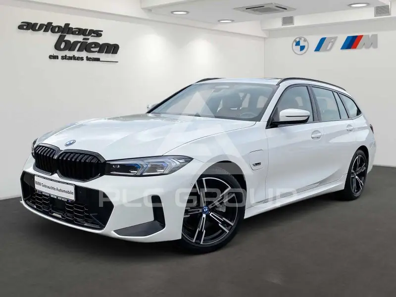 2023 BMW 330