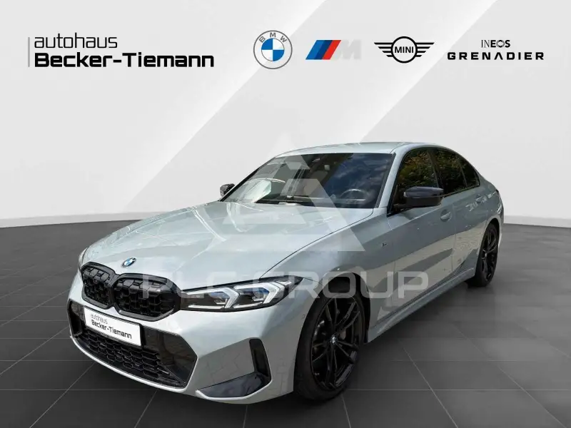 2023 BMW 330