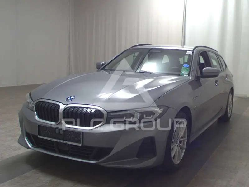 2023 BMW 330