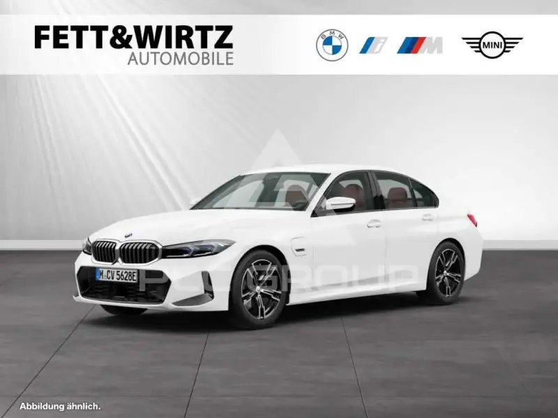 2023 BMW 330
