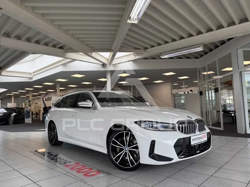 2023 BMW 330