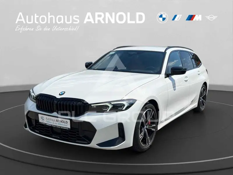 2023 BMW 330