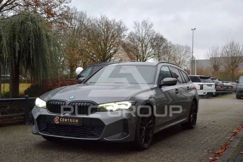 2023 BMW 330