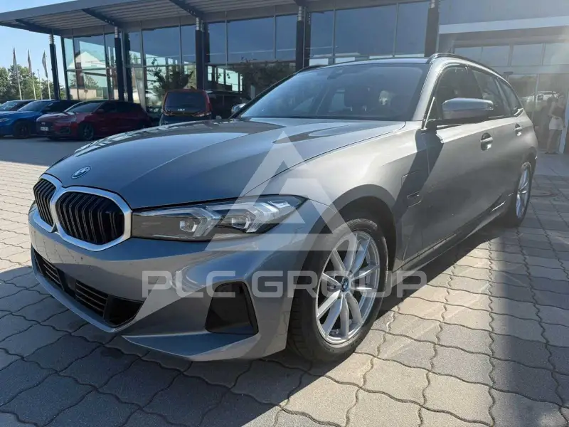 2023 BMW 330