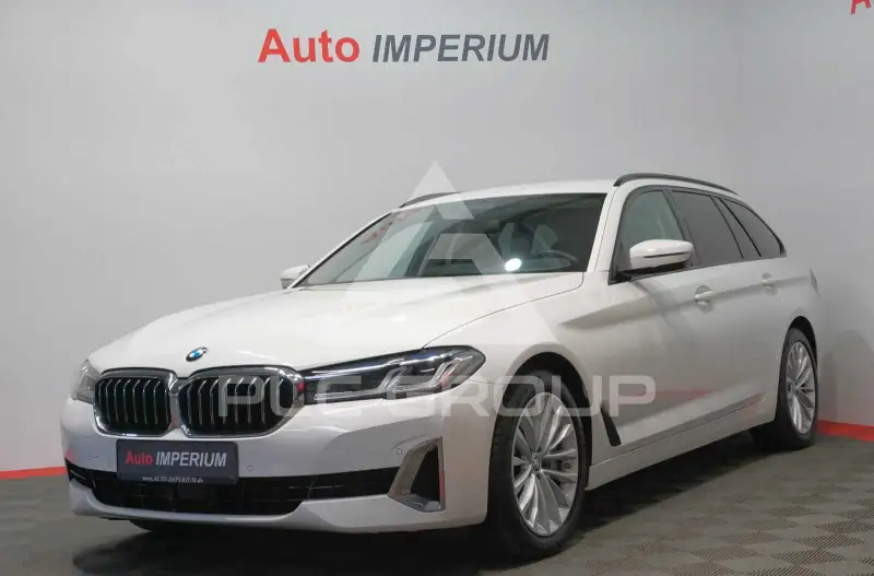 2023 BMW 540