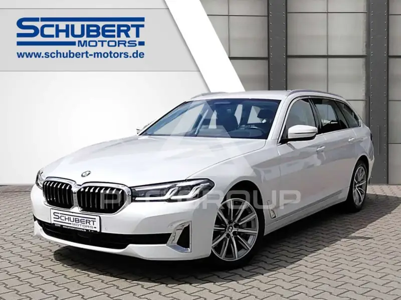2023 BMW 540