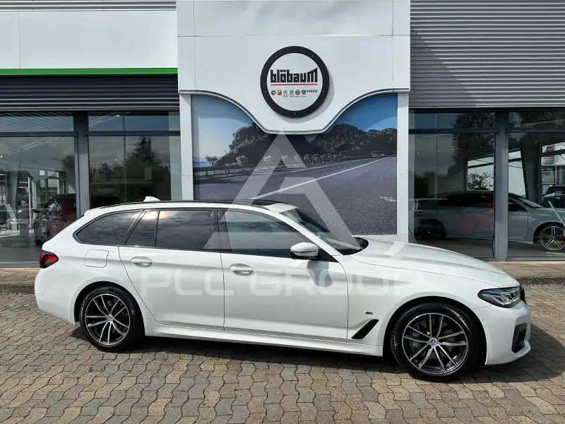 2023 BMW 540