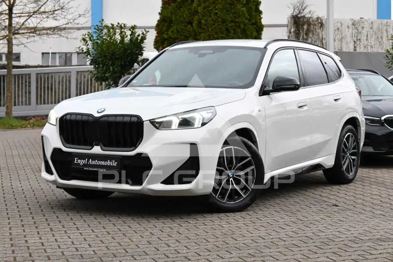 2023 BMW X1