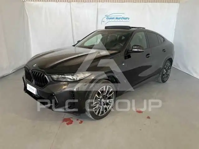 2023 BMW X6