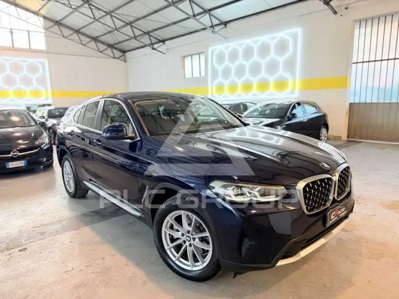 2023 BMW X4