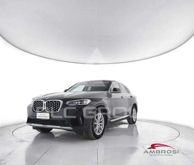 2023 BMW X4