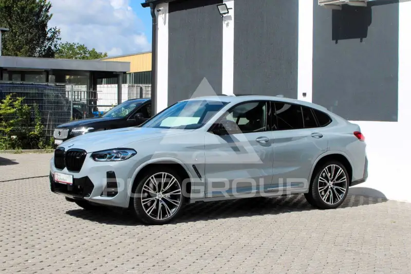 2023 BMW X4