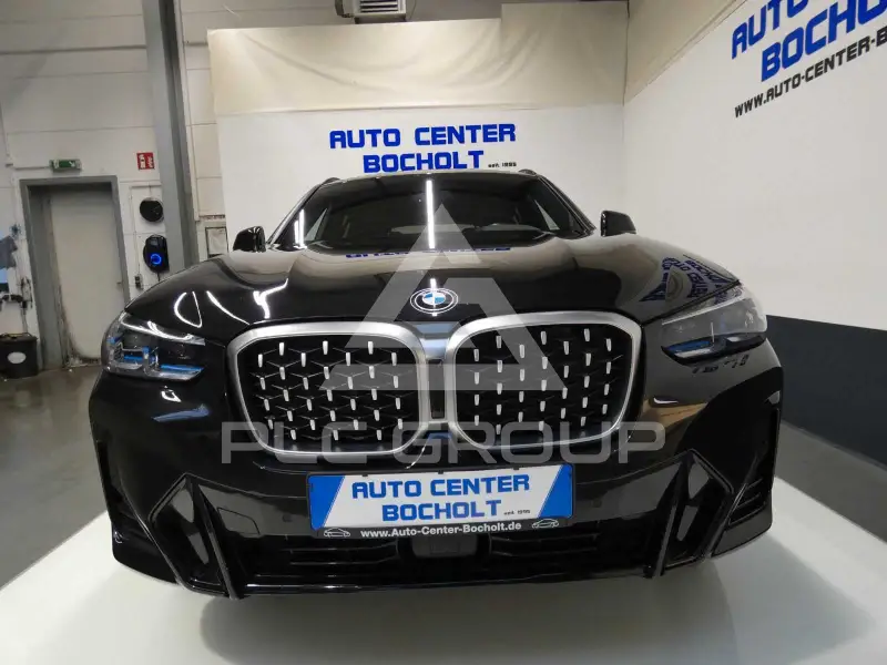 2023 BMW X4