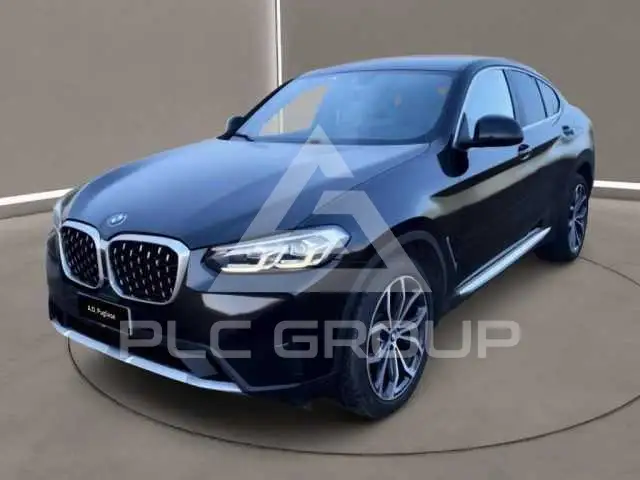 2023 BMW X4