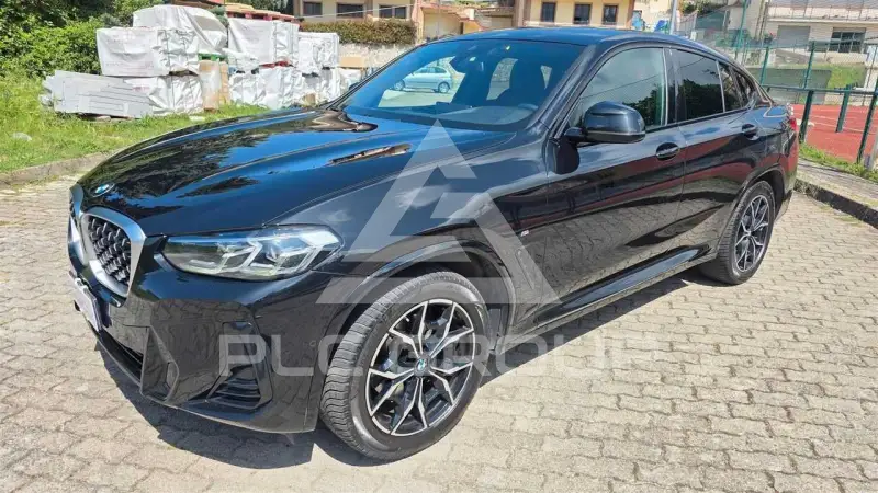2023 BMW X4