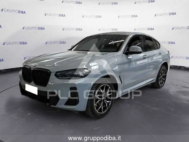 2023 BMW X4