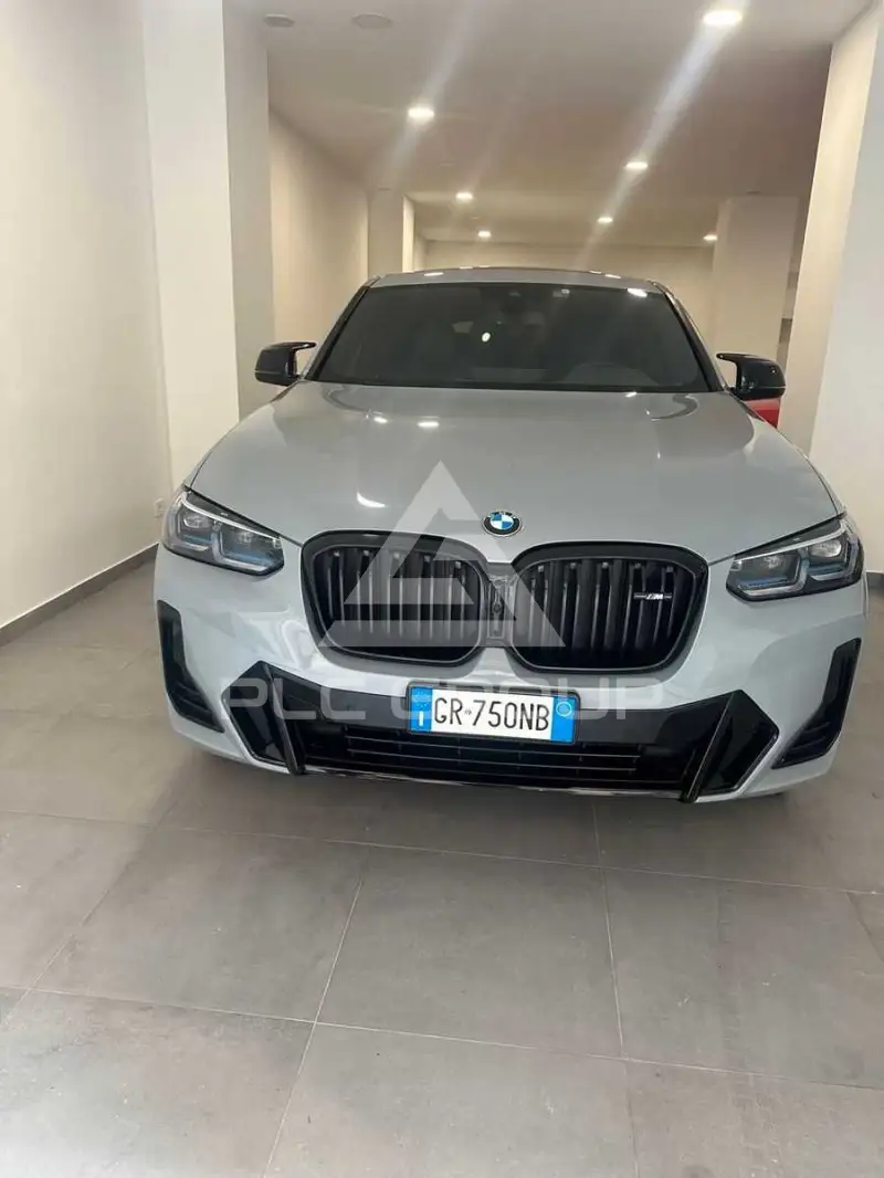 2023 BMW X4