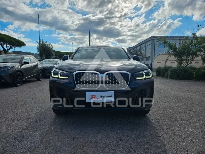 2023 BMW X4