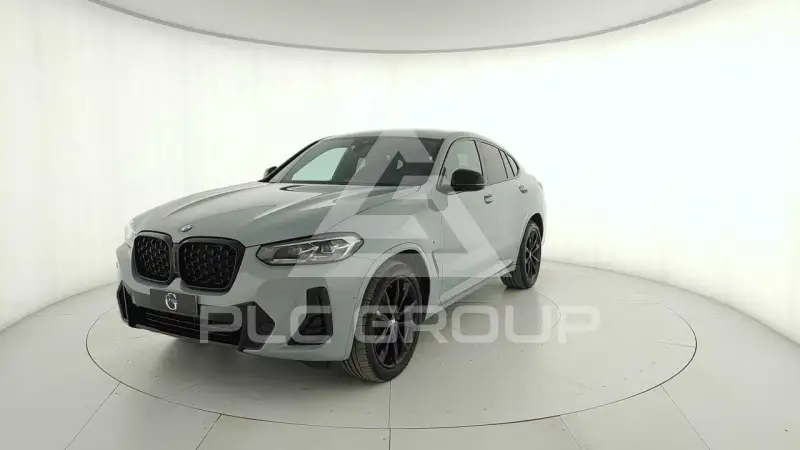 2023 BMW X4