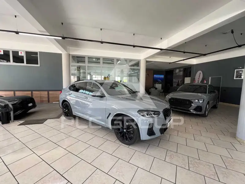 2023 BMW X4