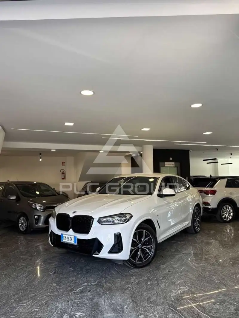 2023 BMW X4