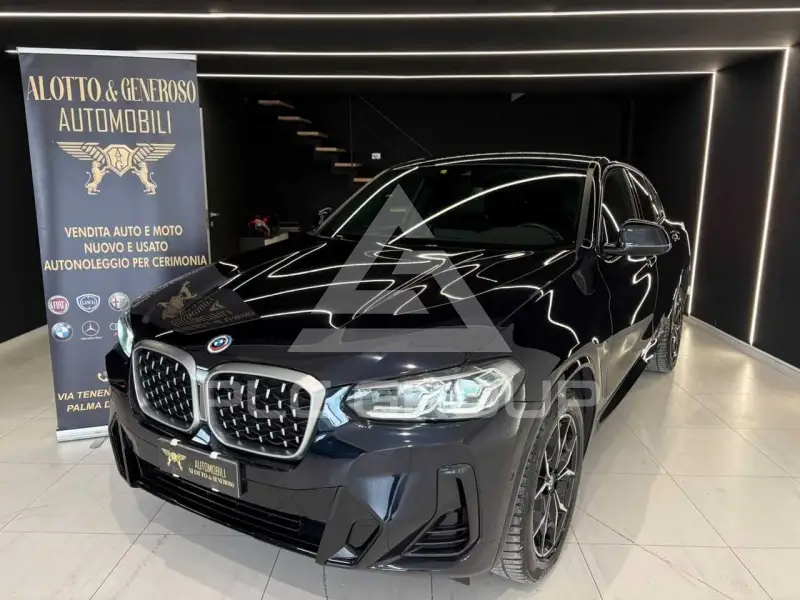 2023 BMW X4