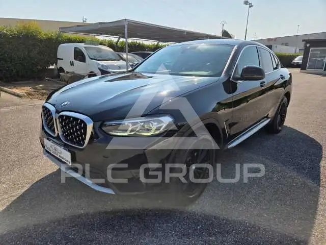 2023 BMW X4