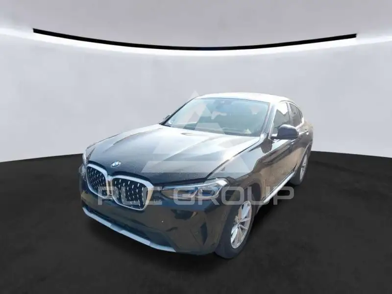 2023 BMW X4