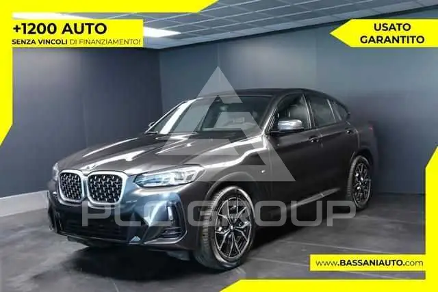 2023 BMW X4