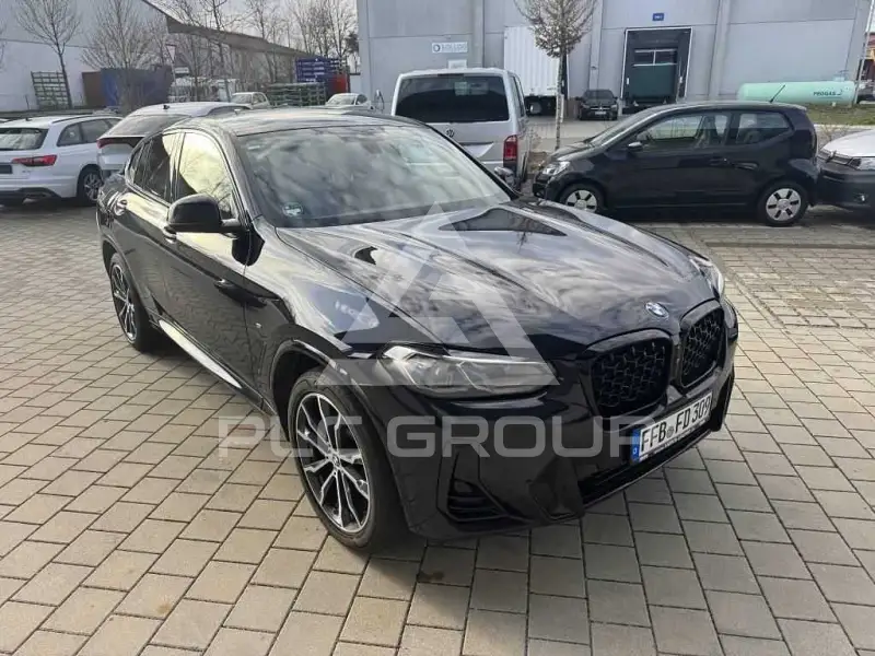 2023 BMW X4