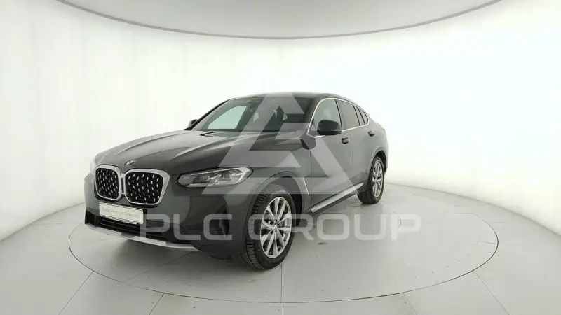 2023 BMW X4