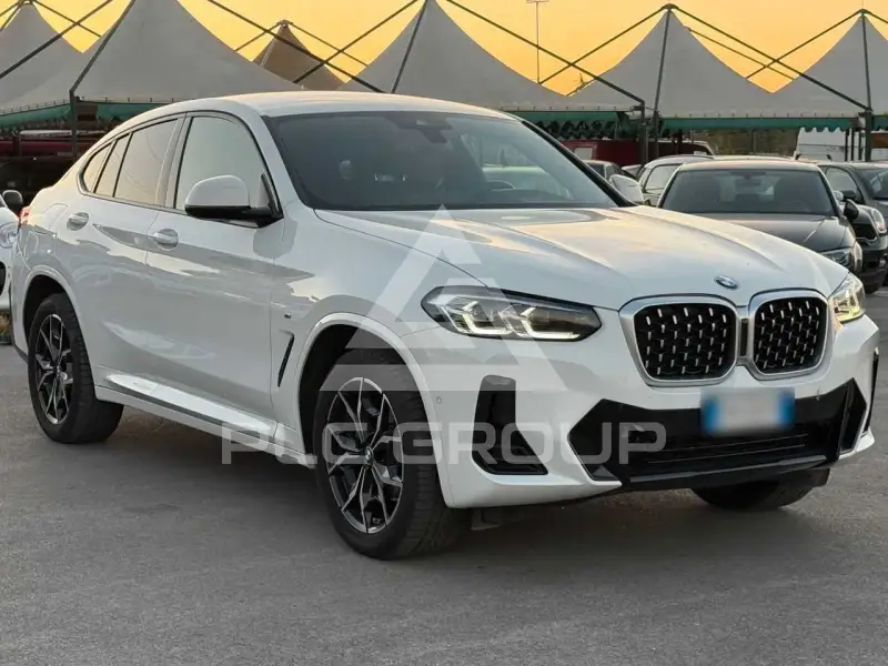 2023 BMW X4