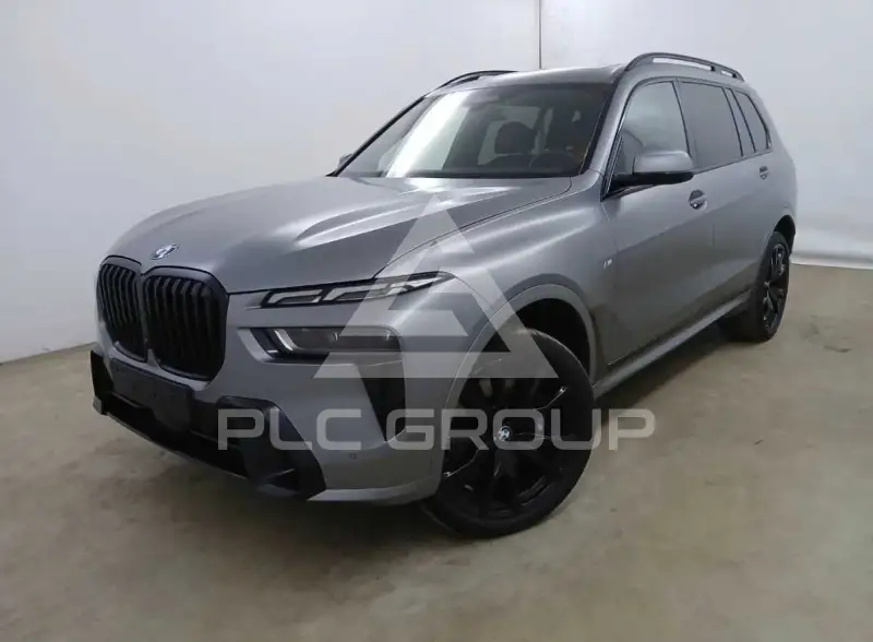 2023 BMW X7
