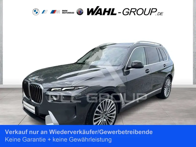 2023 BMW X7