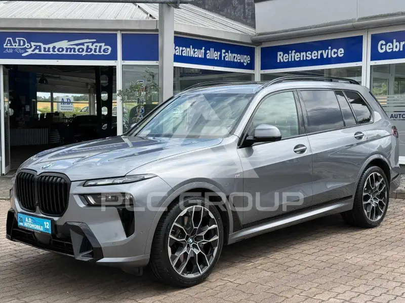 2023 BMW X7