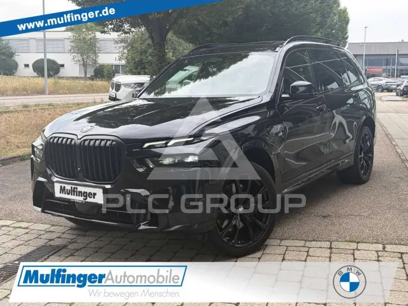 2023 BMW X7