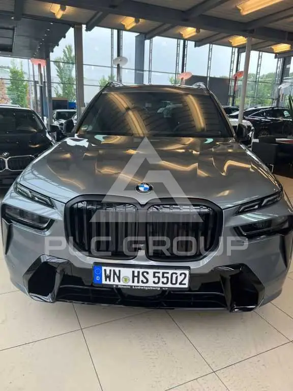 2023 BMW X7