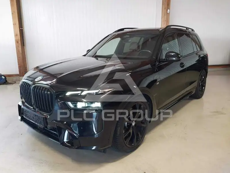 2023 BMW X7