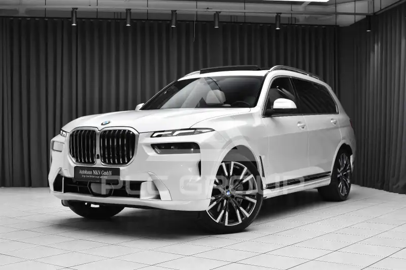 2023 BMW X7