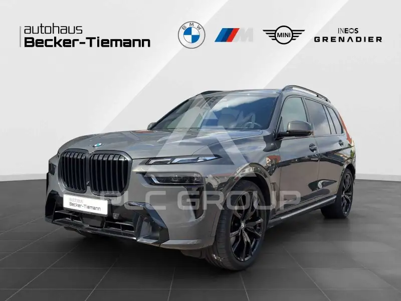 2023 BMW X7