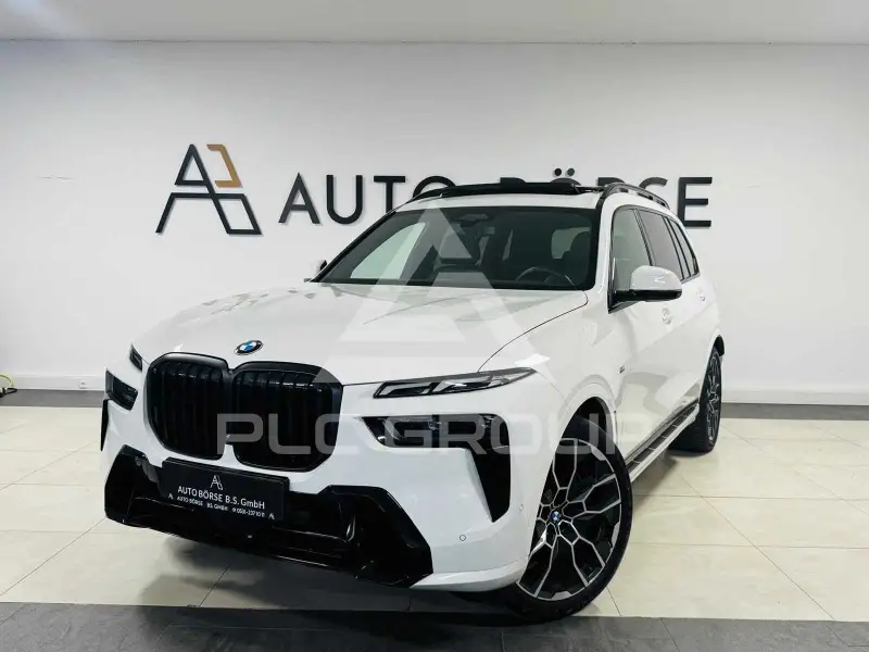 2023 BMW X7