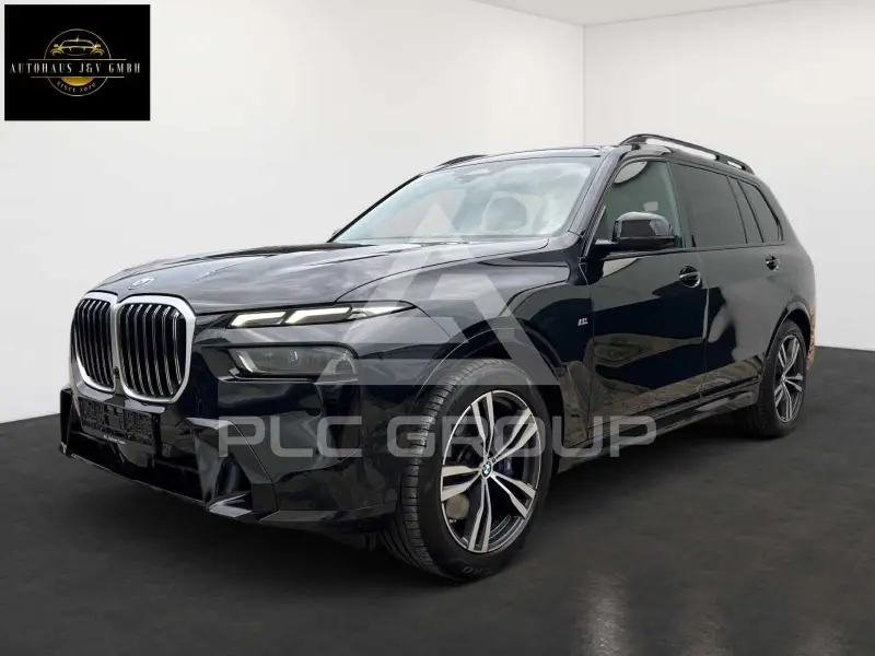 2023 BMW X7